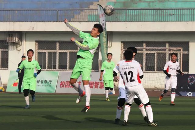 2026广州马拉松盛大开跑